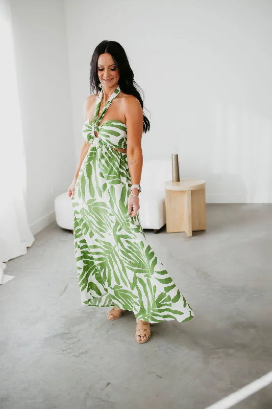 Crepe DressCienna Halter Maxi Dress