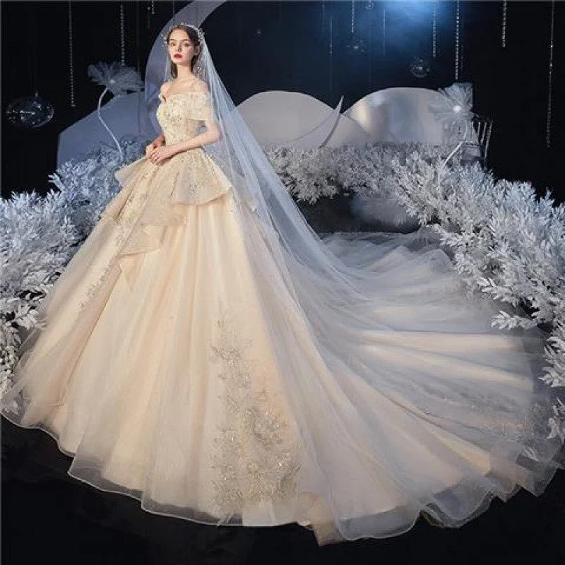 Trailing Wedding Dress (Pearl Embroidery Heavy Industry)