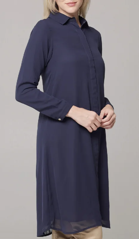 women's tops for those who want to create outfits that reflect their personal style and sense of fashionAsra Long Flowy Buttondown Shirt Jacket - Navy