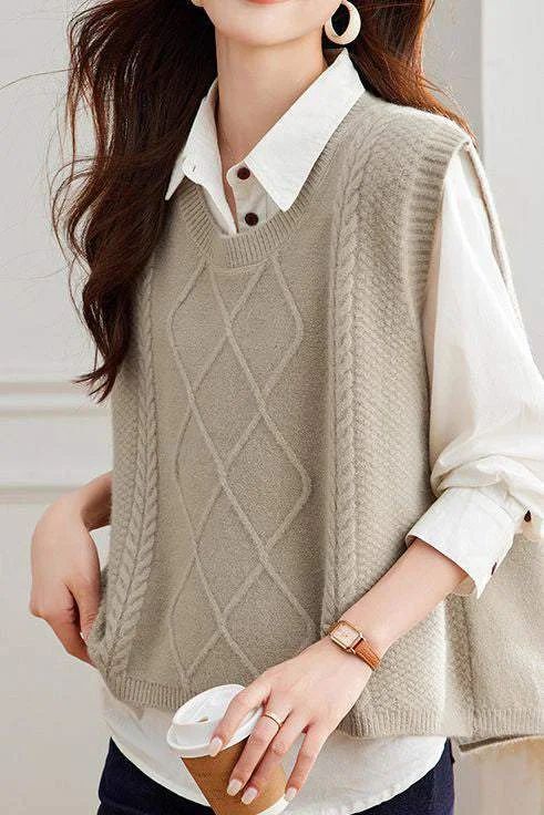 women's tops for those who want to stay cool and chic during warmer weatherLoose Sleeveless Sweater Vest